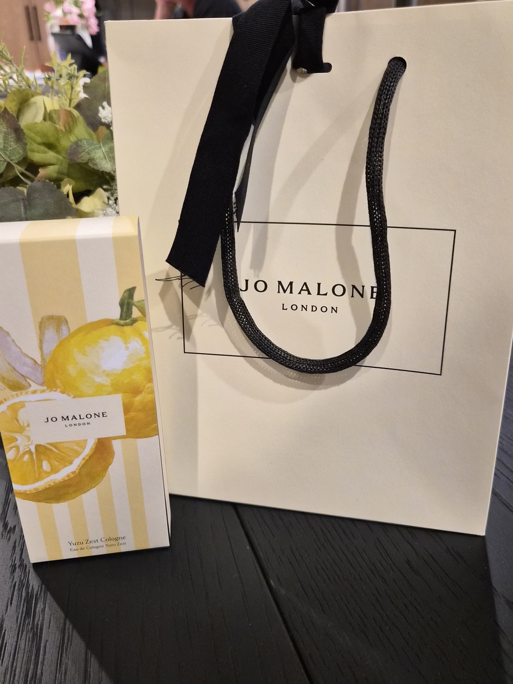 Jo Malone Cream Gift Bag with Yellow Yuzu Artwork